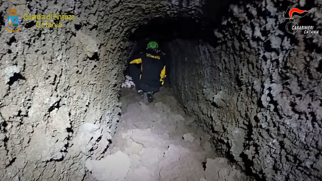 V jami v vulkanu Edna so našli nekaj človeških ostankov, ki so pripadali novinarju, ki je bil umorjen zaradi zasliševanja mafije.