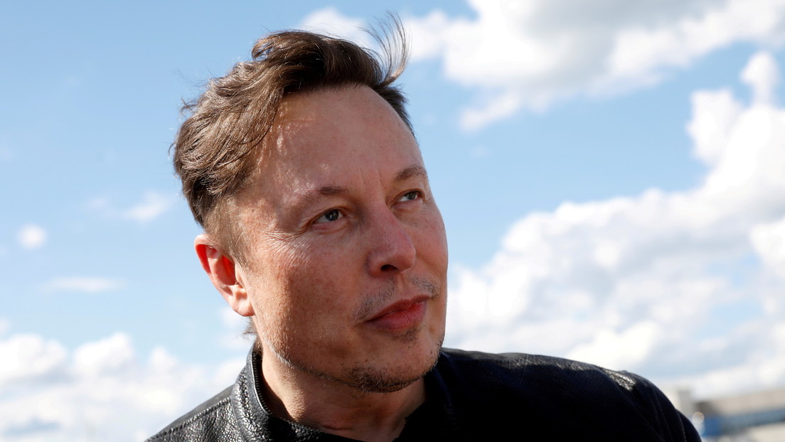 Elon Musk is selling over 930,000 shares of Tesla stock to meet his tax obligations