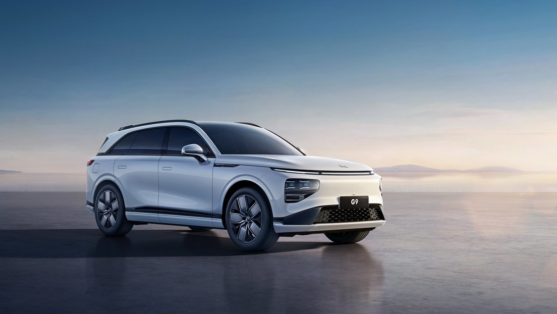 El competidor chino de Tesla, Xpeng, presenta su primer vehículo eléctrico dirigido a los mercados internacionales