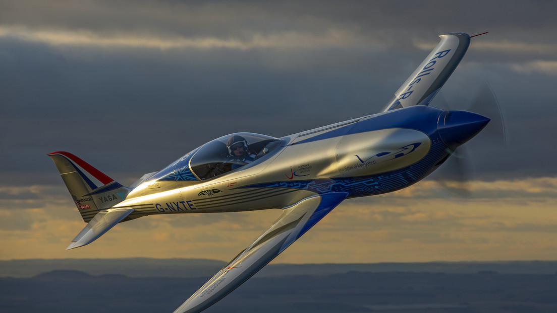 Rolls-Royce crea el avión totalmente eléctrico "más rápido del mundo" (VIDEO, FOTOS)