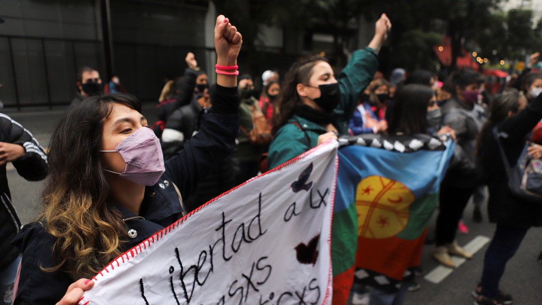 Otra muerte mapuche sacude Argentina: qué se sabe del crimen de Elías Garay durante un conflicto territorial