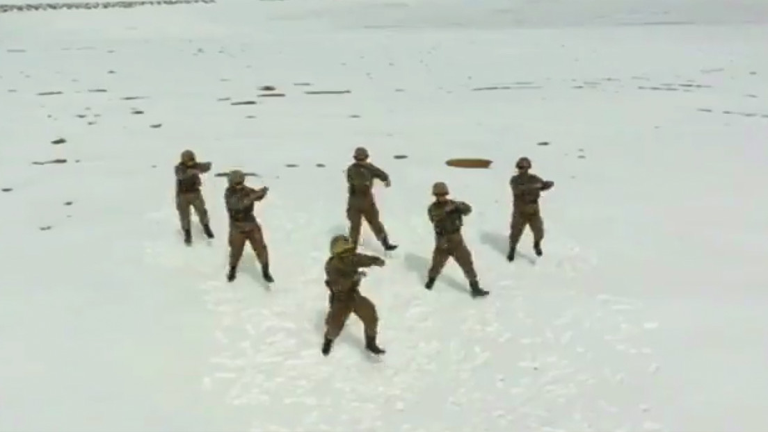 VIDEO: Chinese soldiers dance at 5,200 meters of altitude