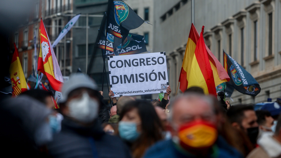 ¿Qué es la 'ley mordaza' y por qué su reforma ha levantado la oposición de sectores policiales en España?