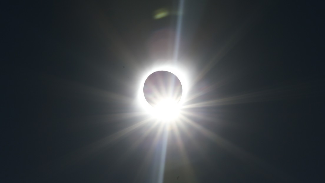 El único eclipse solar total del 2021 tendrá lugar este fin de semana