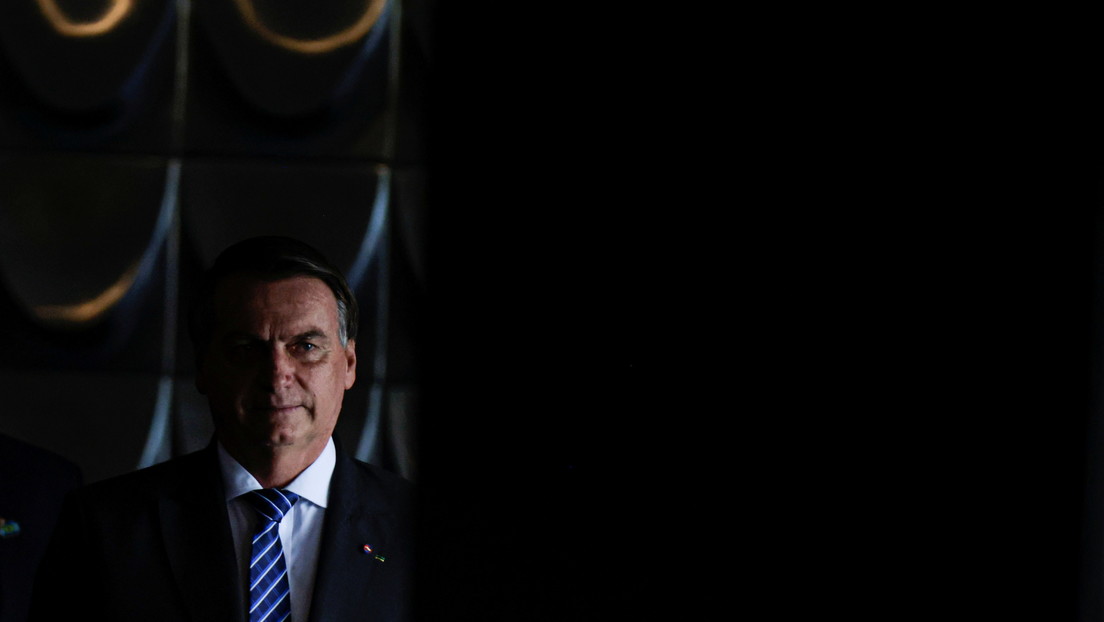 Con los peores índices de popularidad, Bolsonaro se afilia al Partido Liberal para participar en la disputa presidencial