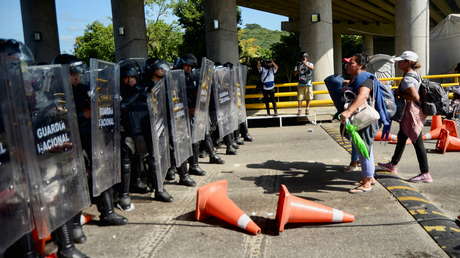 Varios heridos en choques entre una caravana de migrantes y la Guardia Nacional en el estado mexicano de Chiapas