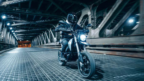 Presentan la motocicleta eléctrica 2022 SR de Zero con actualizaciones de velocidad que se podrán comprar a través de la ‘app’