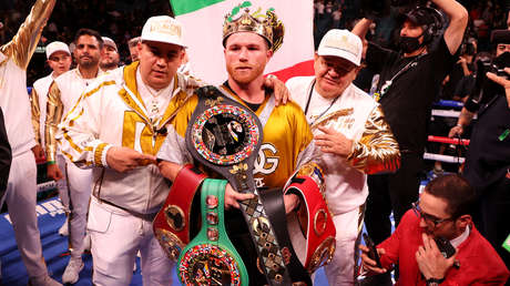 «No ha sido fácil llegar hasta aquí»: ‘Canelo’ Álvarez se pronuncia tras convertirse en el primer latino campeón indiscutible del boxeo