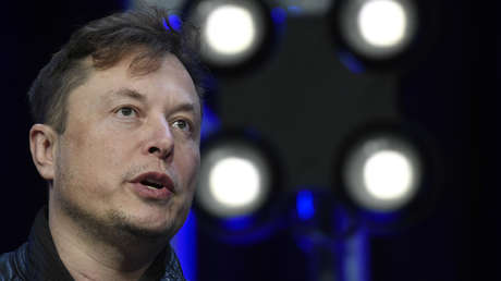 Elon Musk vende acciones de Tesla por 1.100 millones de dólares tras prometer deshacerse del 10 %  de su participación en la compañía