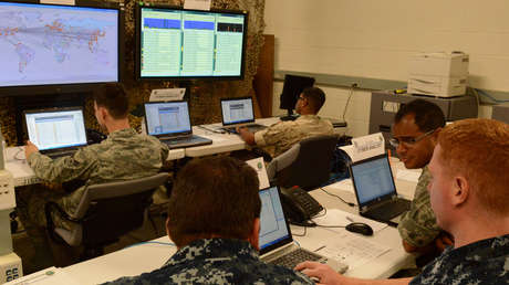 EE.UU. desplegará ‘cibermarines’ capaces de reprogramar equipos y remodelar el entorno del campo de batalla