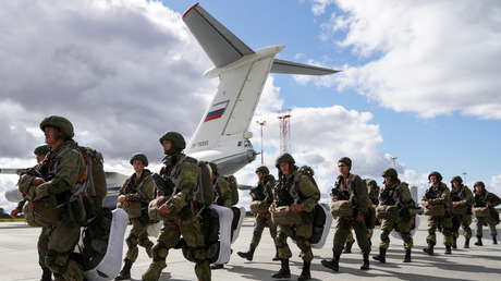 Mueren dos paracaidistas rusos en un accidente durante un ejercicio militar en Bielorrusia