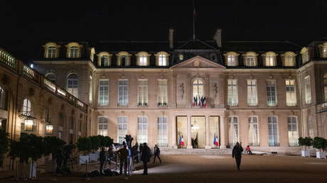 Investigan una presunta violación de una joven soldado en el palacio presidencial de Francia