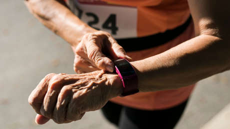 «Merece la pena vivir más»: una mujer de 105 años se convierte en la atleta más longeva que corre los 100 metros lisos