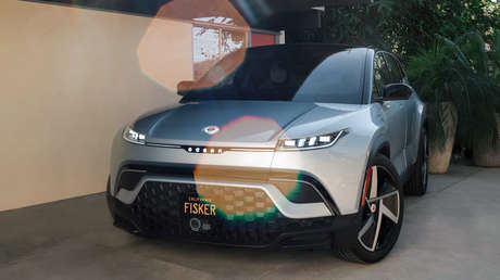 Fisker presenta Ocean SUV, su primer coche eléctrico, que tiene una pantalla táctil rotatoria y un panel solar en el techo (FOTOS)