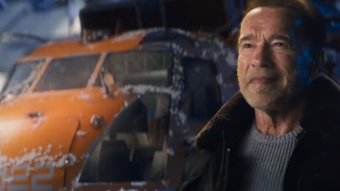 Schwarzenegger visita en helicóptero a un niño que le envió una carta hace 30 años: el épico anuncio de la llegada del actor al juego 'World of Tanks'