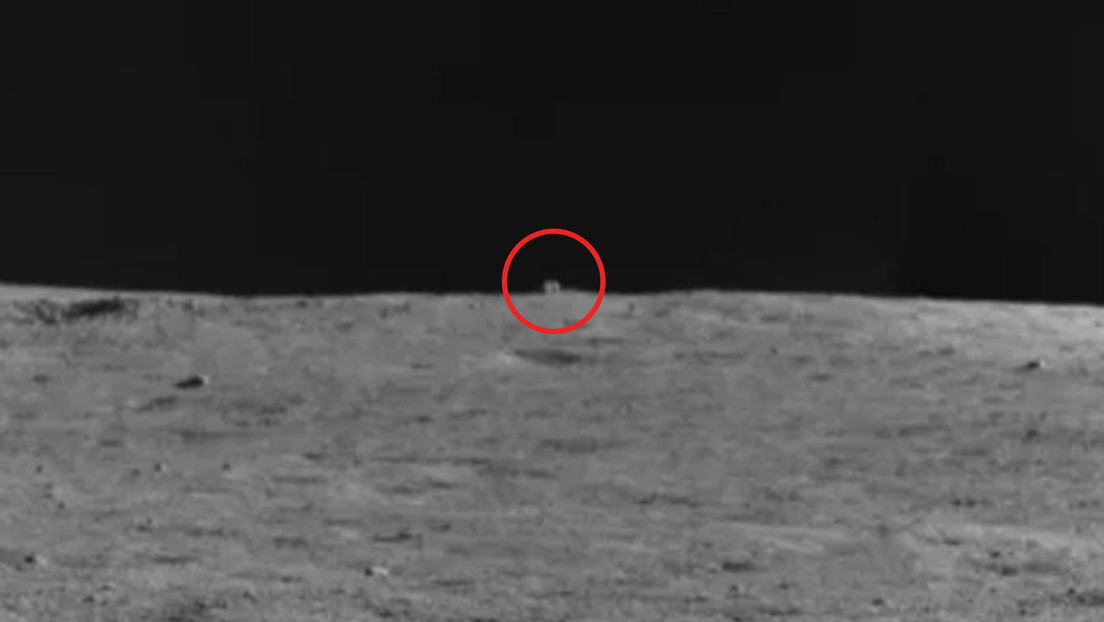 Photo: China's Yutu-2 rover discovers a "Mystery Hut" Cube-shaped on the horizon of the far side of the moon