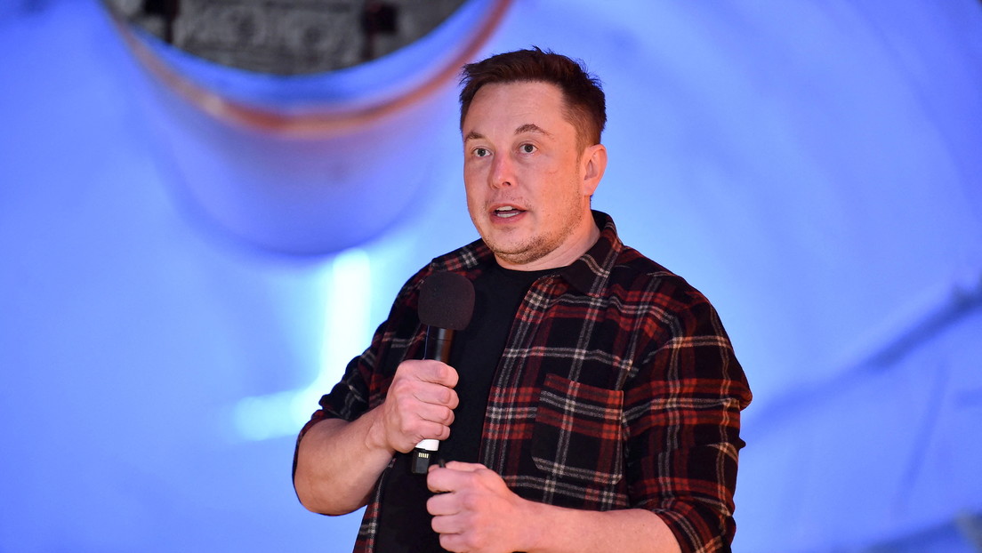 "Llegan los verdaderos androides": Elon Musk celebra la llegada de robots con apariencia humana