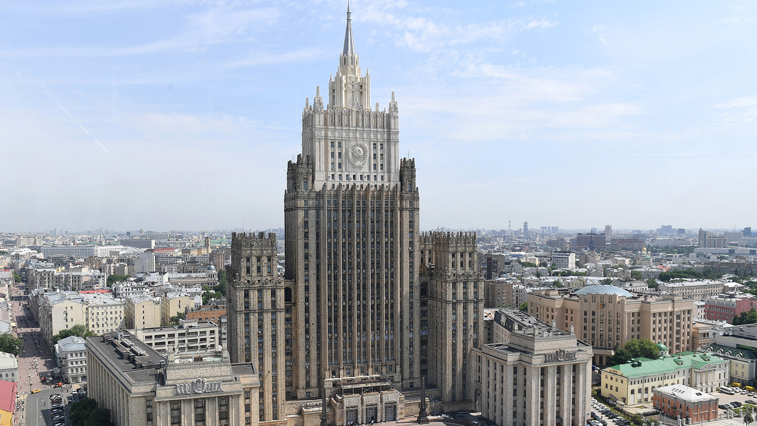 Rosyjskie MSZ ostrzega, że ​​jeśli NATO nie odpowie na prośbę Rosji o gwarancje bezpieczeństwa, istnieje groźba nowej konfrontacji.