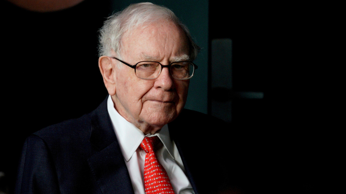 Warren Buffett da a los jóvenes un consejo que les permitirá 