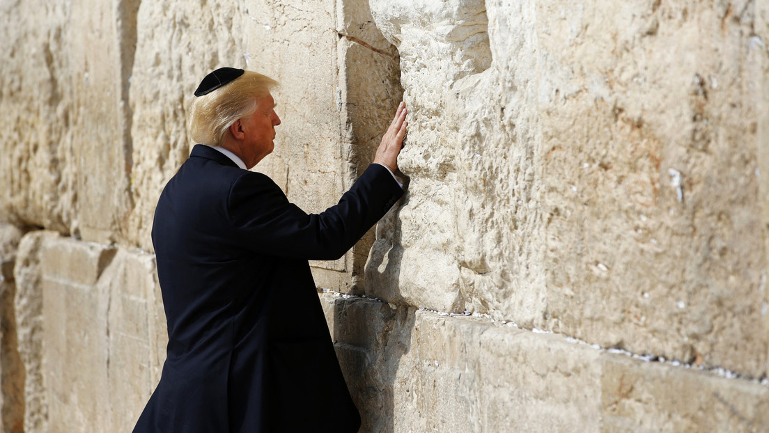Trump dice que los judíos de EE.UU. ya "no aman ni se preocupan por Israel" y es acusado de "vil antisemitismo"
