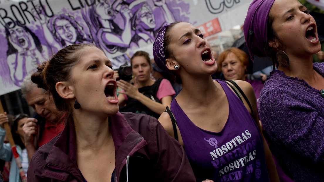 La batalla para abortar en la sanidad pública española