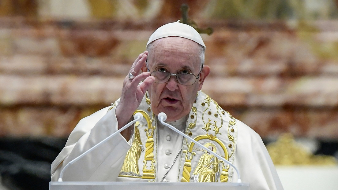 VIDEO: El papa Francisco oficia la misa de Navidad e imparte la bendición 'Urbi et orbi'