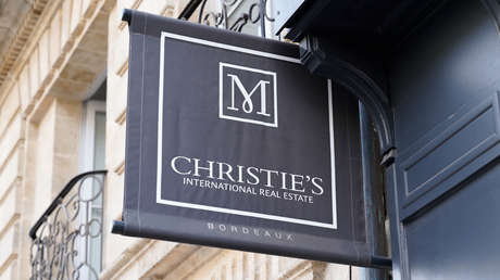 Christie’s subasta por 57.000 dólares una botella de champán de 1874 que conserva su «acidez y frescura» (aunque no su espuma)