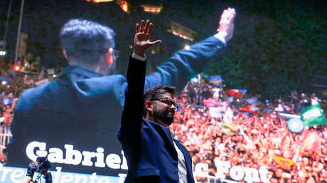 "Chile no puede volver a tener un presidente que le declare la guerra a su propio pueblo": Boric da su primer discurso tras ganar las elecciones
