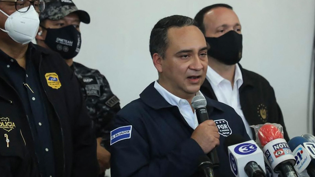 El fiscal general de El Salvador pide a la Corte Suprema de Justicia revisar el tratado de extradición con EE.UU.