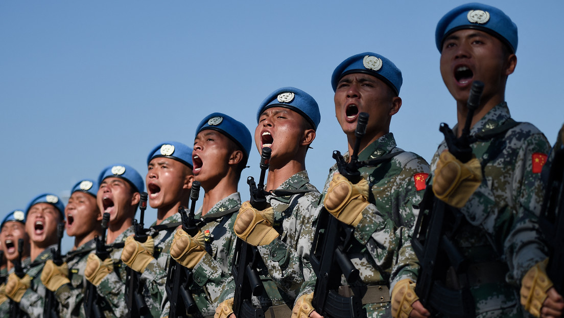 Xi Jinping firma una nueva orden de movilización militar para 2022 y exige "combinar mejor los entrenamientos con las operaciones de combate"