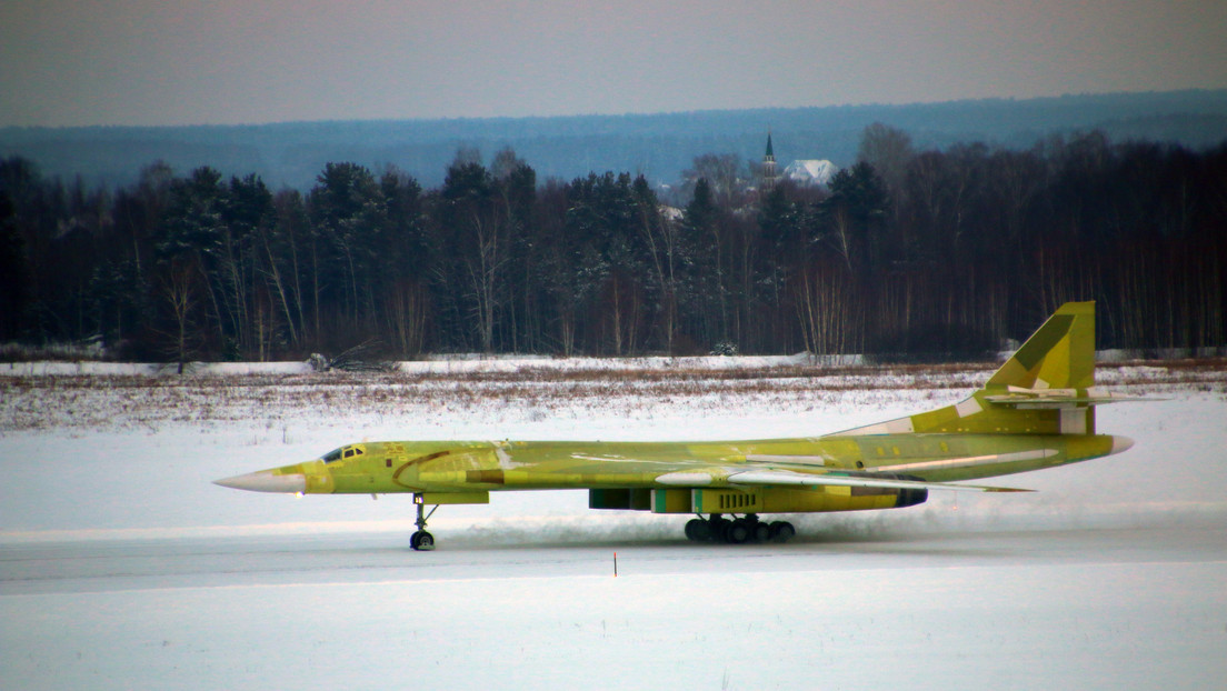 VIDEO: El primer bombardero estratégico ruso de la renovada versión Tu-160M realiza su vuelo inaugural