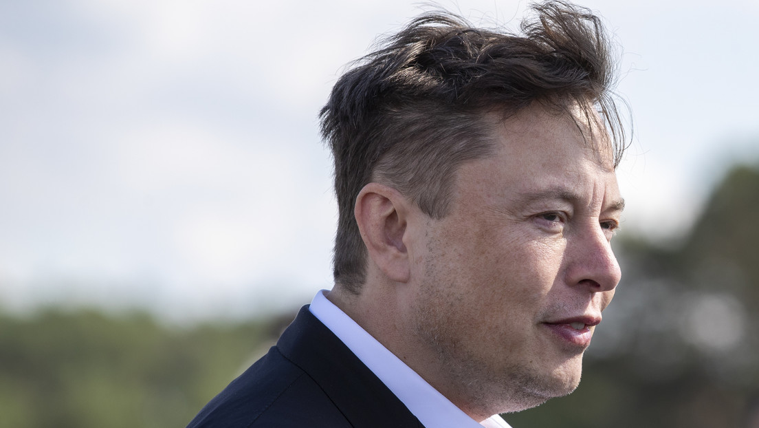 "¿Podrían avisarnos si es importante?": Elon Musk ofrece enviar antenas de Starlink a Tonga tras el tsunami