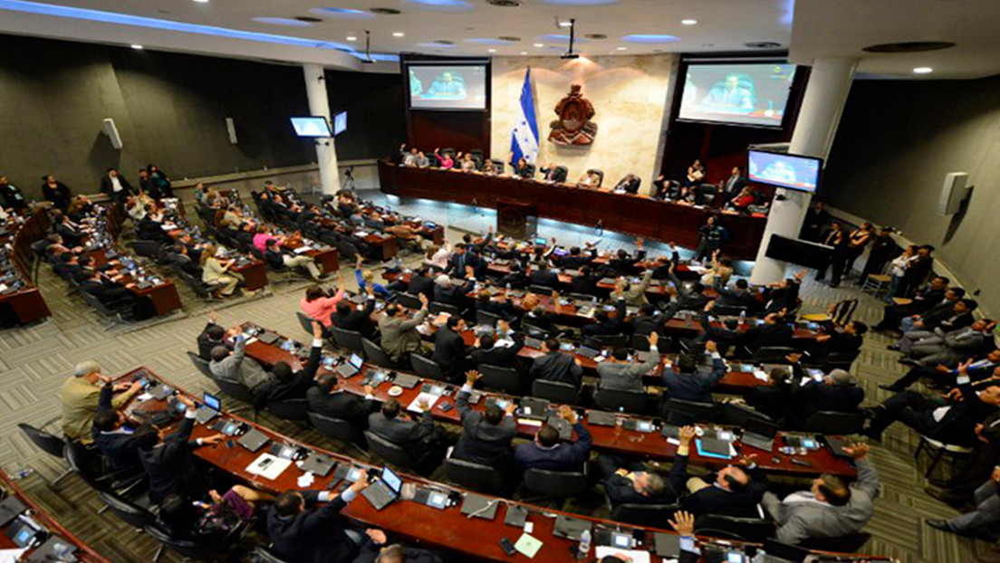 Juramentan de forma paralela dos directivas del Congreso Nacional de Honduras