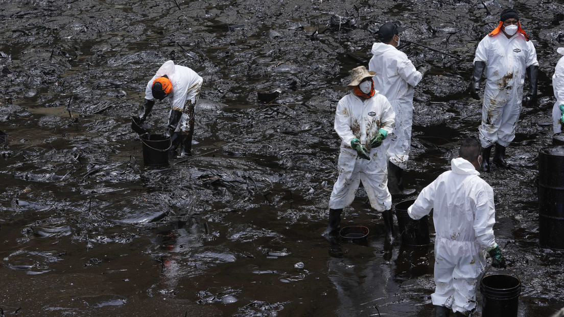 Repsol admits that he does not know about "Size" Until the oil spill reaches the beaches
