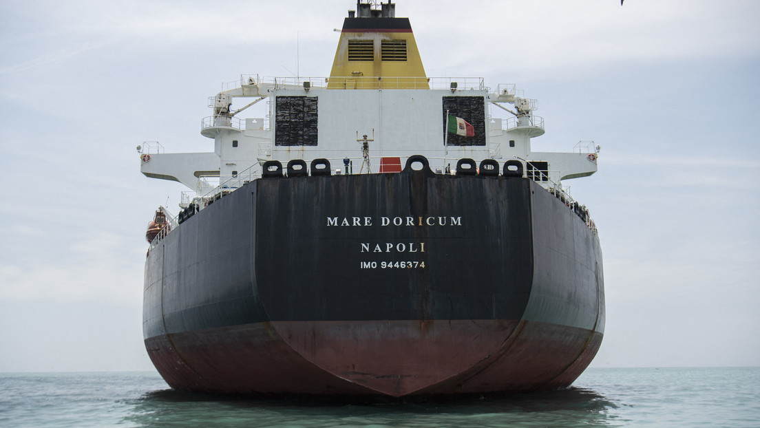 El capitán del buque Mare Doricum asegura que Repsol no atendió sus peticiones durante el derrame de crudo en Perú