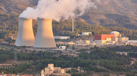 España rechaza la propuesta de incluir las centrales nucleares y el gas natural en la lista de energías verdes