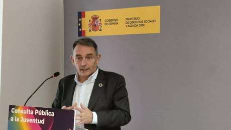 Un secretario de Estado español califica a Colombia como «Estado narcoparamilitar» y la canciller suramericana responde