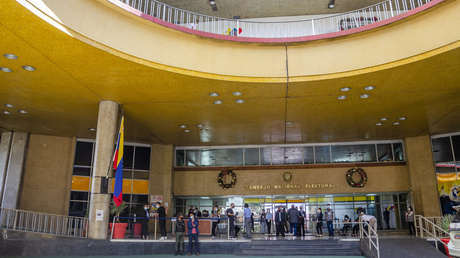 El árbitro electoral de Venezuela aprueba tres solicitudes para la eventual activación de un referendo revocatorio: ¿y ahora qué?
