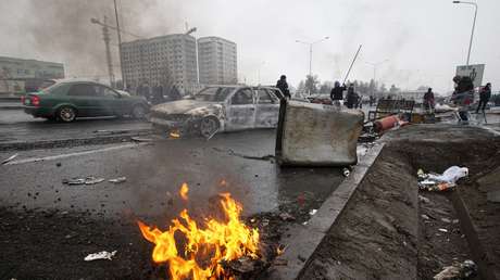 El secretario de Estado de Kazajistán revela que una organización «extremista» provocaba los disturbios en el país