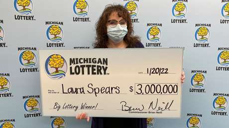 Una estadounidense se entera de que ganó un premio de lotería de 3 millones de dólares tras revisar su carpeta de correo no deseado
