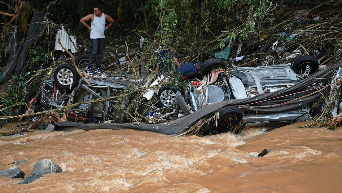La tragedia por las fuertes lluvias en Petrópolis reabre el debate sobre el  "racismo ambiental" en Brasil - RT