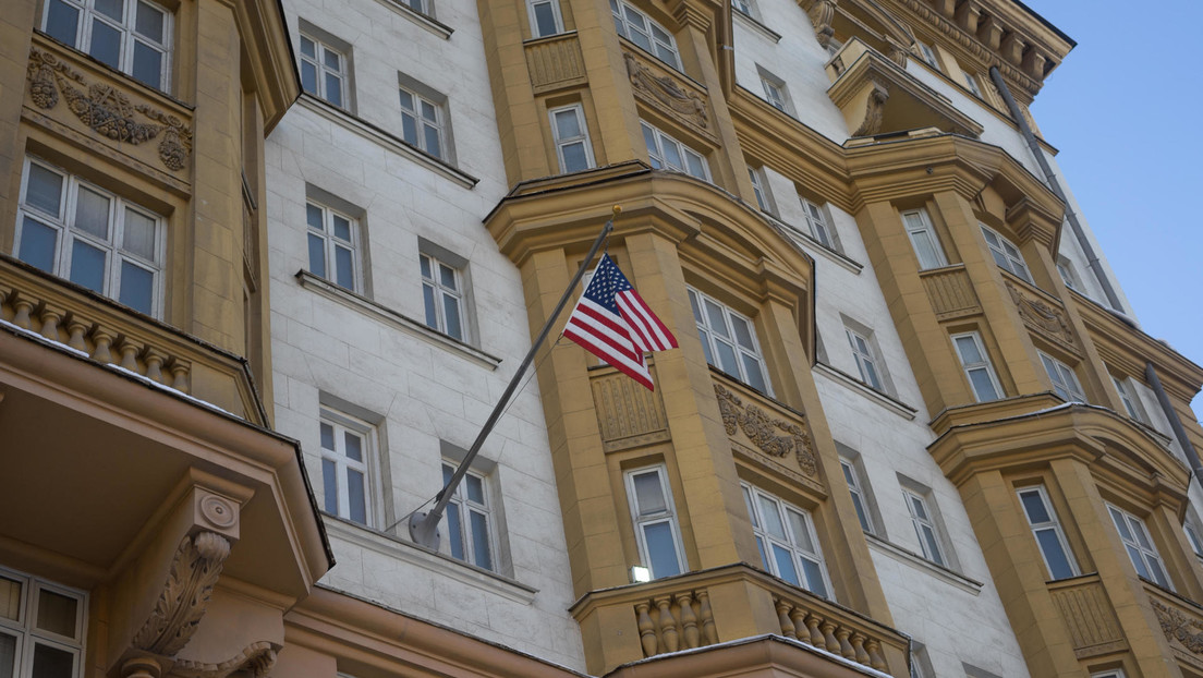 The US Embassy in Russia warns its citizens about possible attacks in the country and Moscow responds