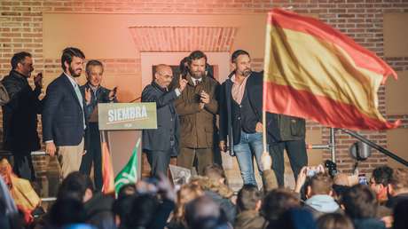 La extrema derecha busca su sitio en un Gobierno regional de España y puede marcar el paso a todo el país