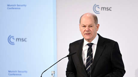 Scholz califica de «ridículas» las declaraciones rusas sobre un genocidio en Donbass y Moscú recuerda «la experiencia histórica» de Alemania