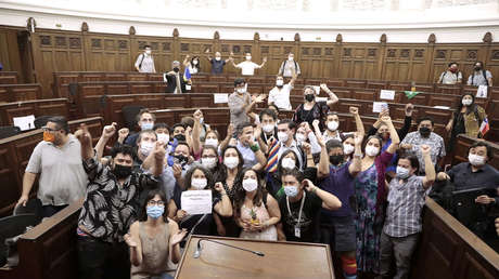 La histórica votación de sus primeros 20 artículos y las protestas de la derecha: así avanza la redacción de la nueva Constitución en Chile