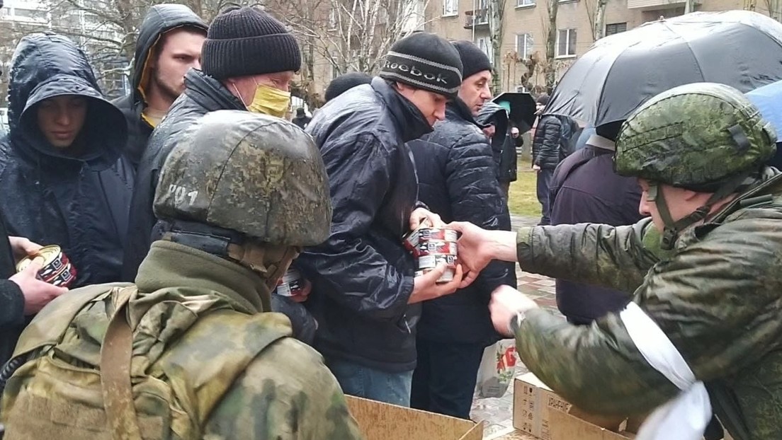 Rusia denuncia que nacionalistas ucranianos no dejan salir a los civiles  por los corredores humanitarios acordados - RT