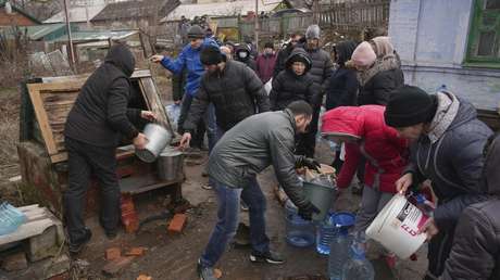 Ministerio de Defensa ruso describe la "gravísima situación humanitaria" en Mariúpol, donde nacionalistas retienen a cientos de miles de personas