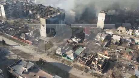 VIDEO: La destrucción en Mariúpol vista desde el aire