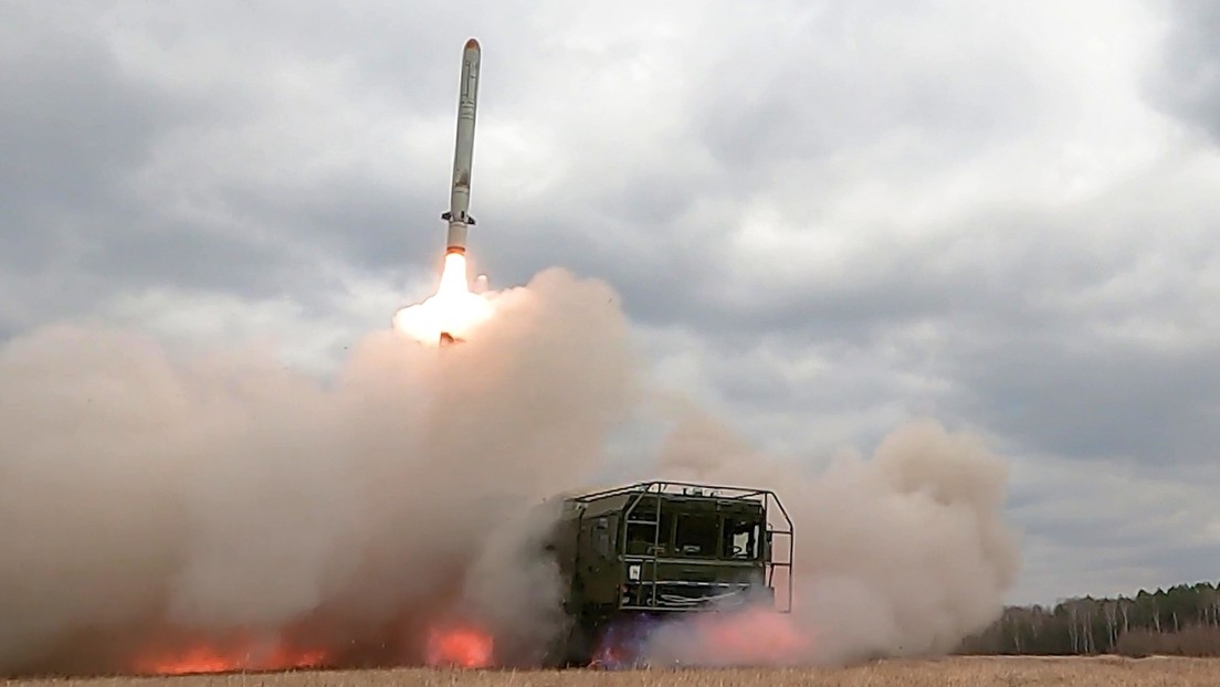 VIDEO: Rusia destruye un cuartel general de la defensa ucraniana en Járkov con el complejo de misiles Iskander