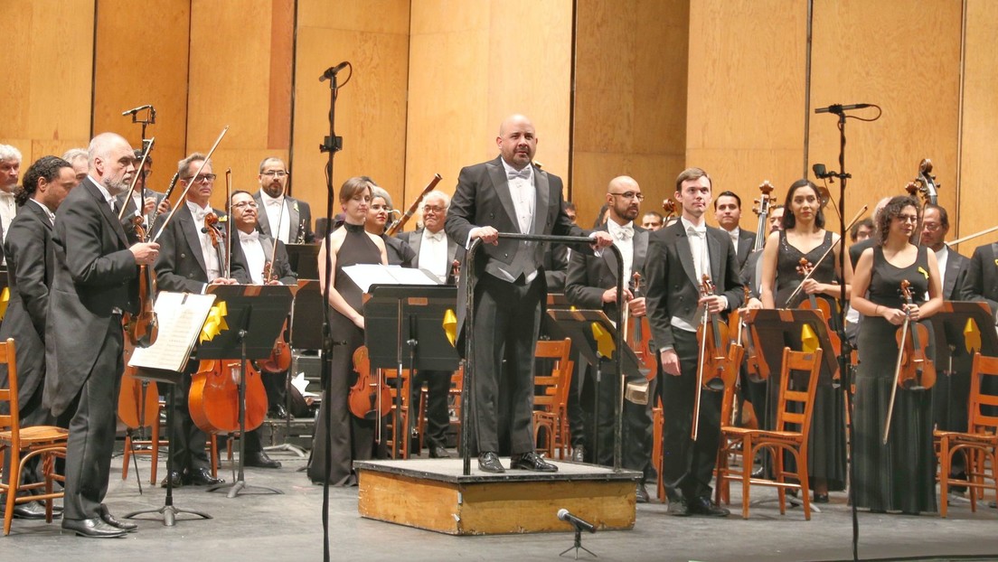 La Universidad de Guanajuato en México pide a su orquesta no tocar piezas de compositores rusos y los músicos se niegan, denunciando "censura"